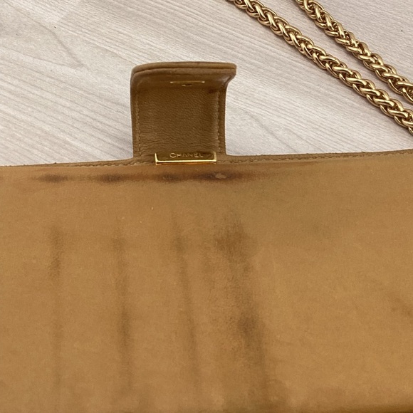 CHANEL Authentic Caviar Shoulder Bag with Gold Chain - Picture 5 of 8